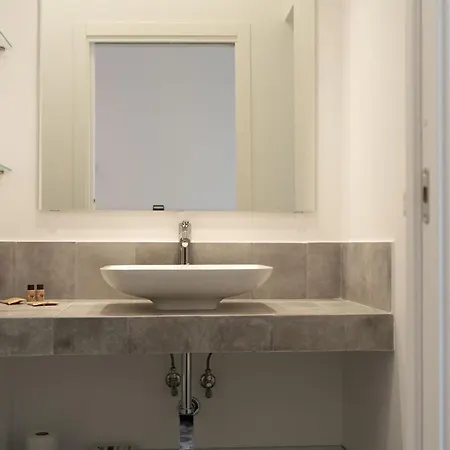Suites&rooms *